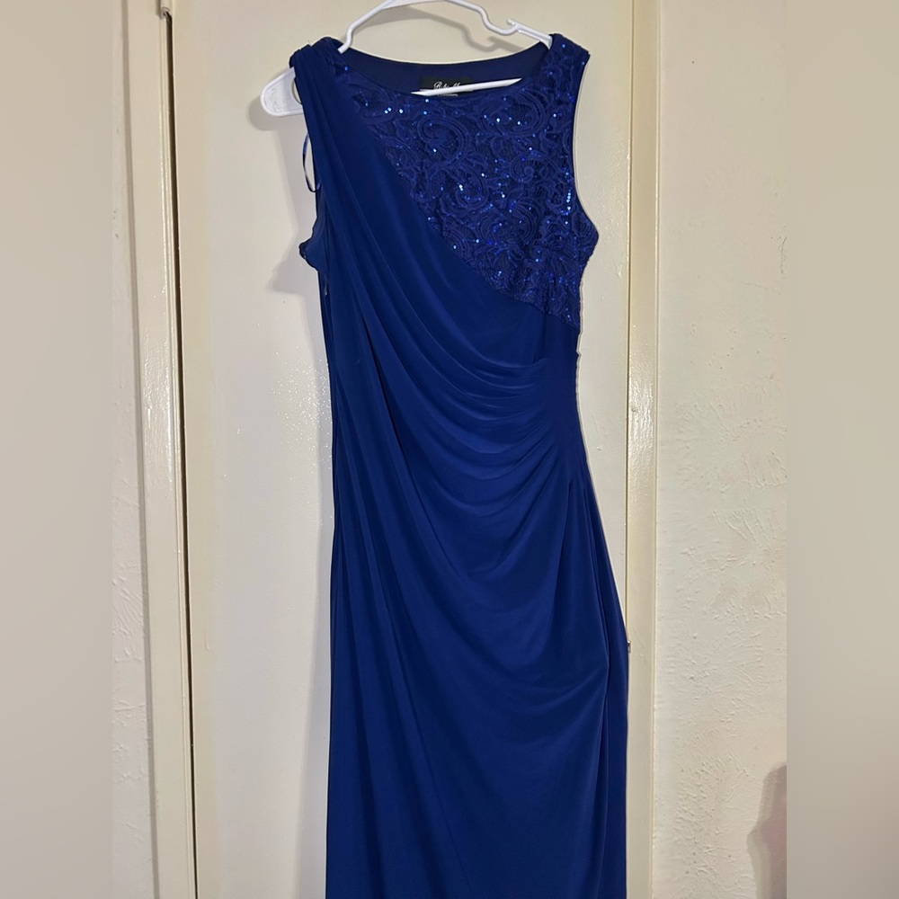 Elegant Blue Evening Dress with Sequins Design